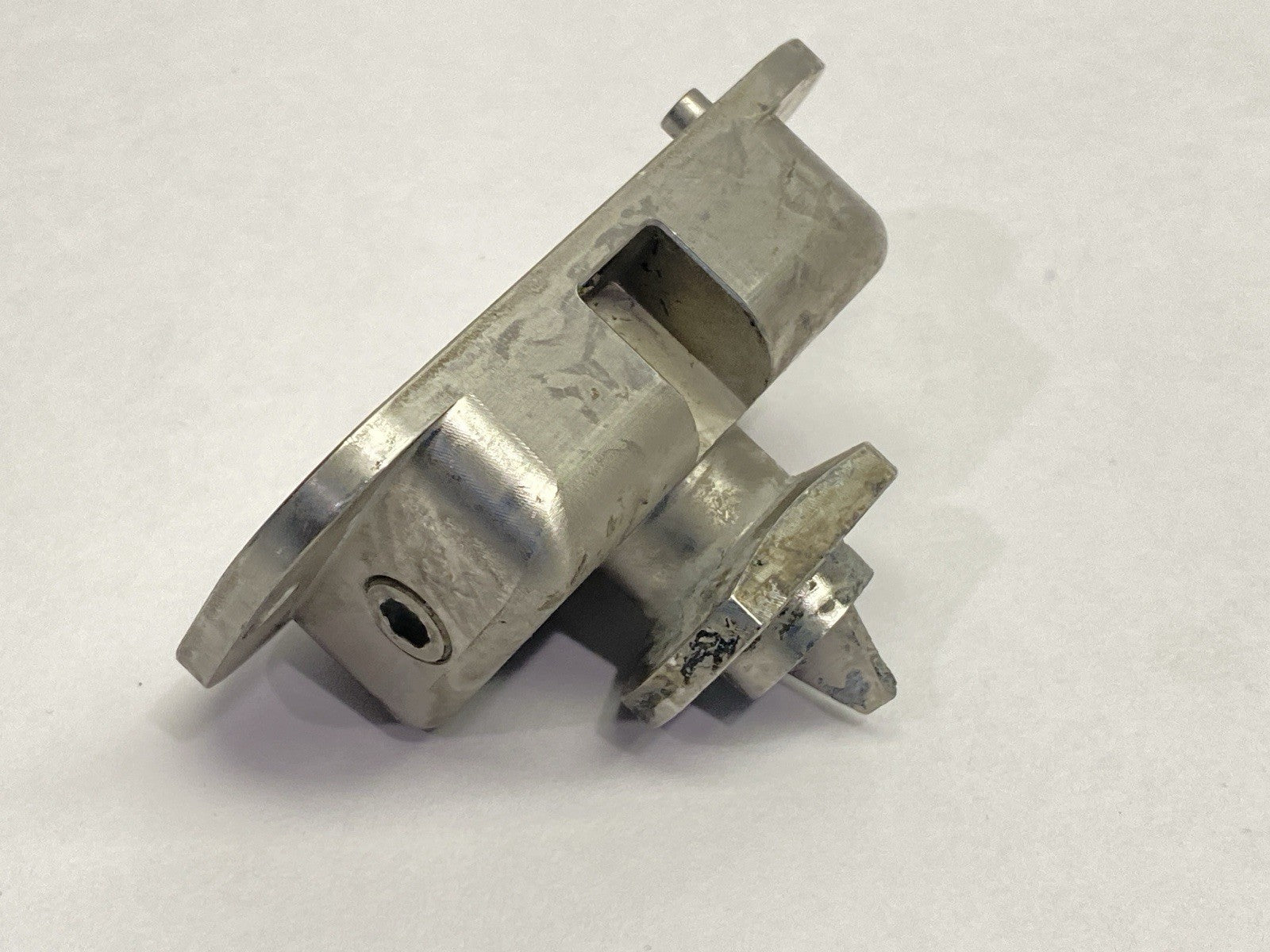 Graco F-10 Block Assembly 2-Channel LOT OF 2 - Maverick Industrial Sales