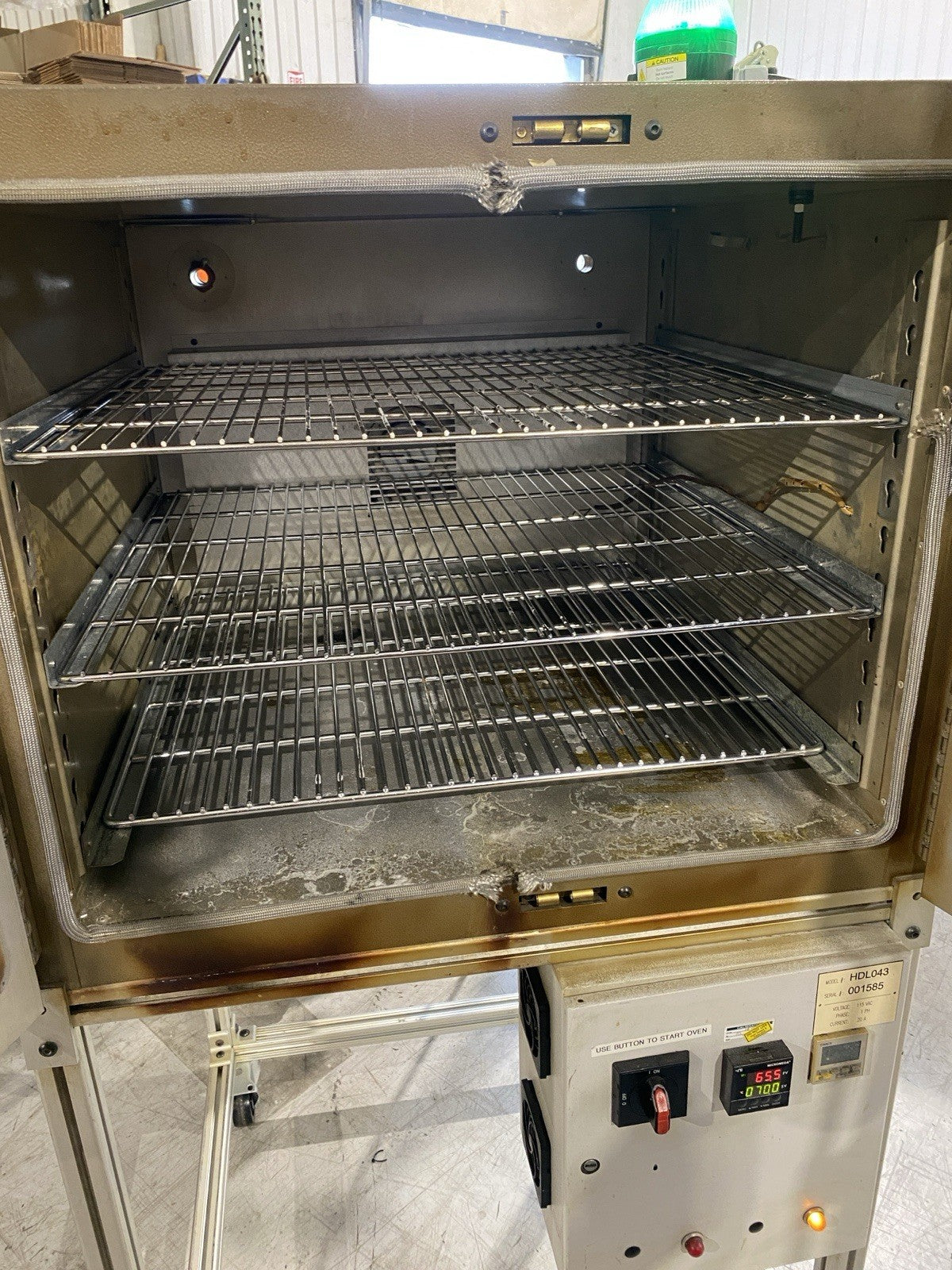 21-350 | Quincy Lab Inc 2110 Watt 115V 1Ph - Used - Maverick Industrial Sales