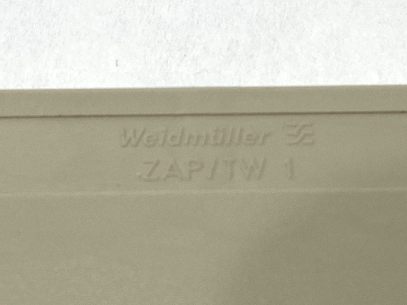 Weidmuller ZAP/TW 1 Terminal End Cover 1608740000 LOT OF 50 - Maverick Industrial Sales