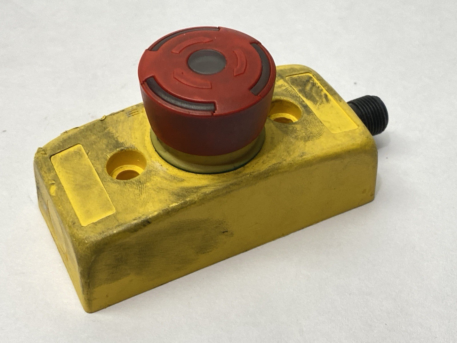2TLA030050R0000 | ABB Jokab Safety Emergency Stop Pushbutton Smile 11 EA Tina- Used - Maverick Industrial Sales
