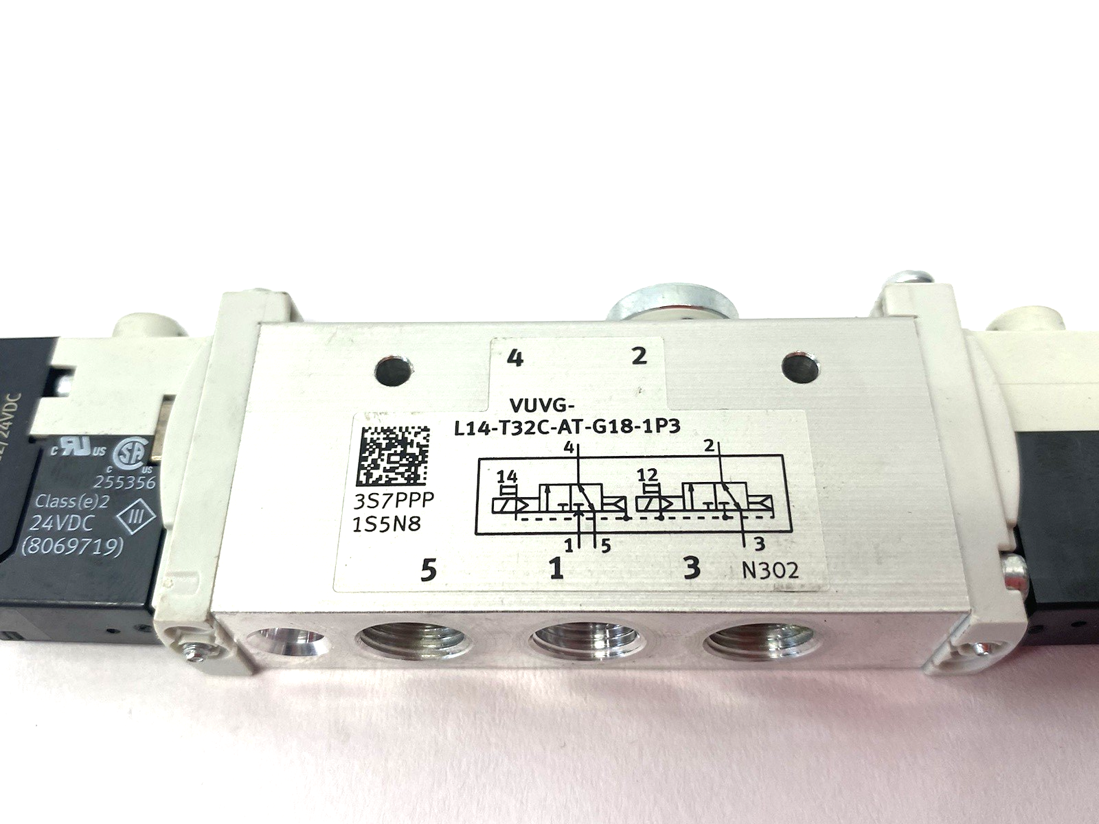 Festo VUVG-L14-T32C-AT-G18-1P3 Solenoid Valve 2x3/2-way monostable closed 566496 - Maverick Industrial Sales