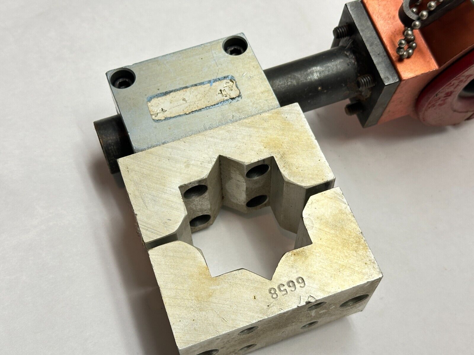 Robo-ComV 6513 Pipe Clamp w/ 6658 Clamp Assembly - Maverick Industrial Sales