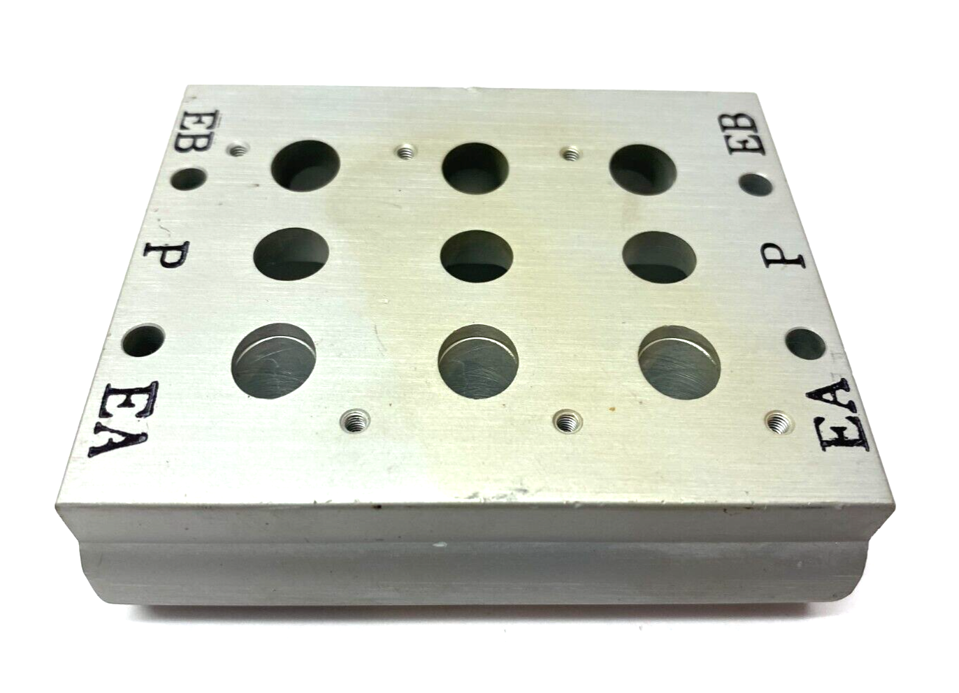SMC NVV5FS2-20-031-03T Pneumatic Manifold 3-Port 3-Station - Maverick Industrial Sales