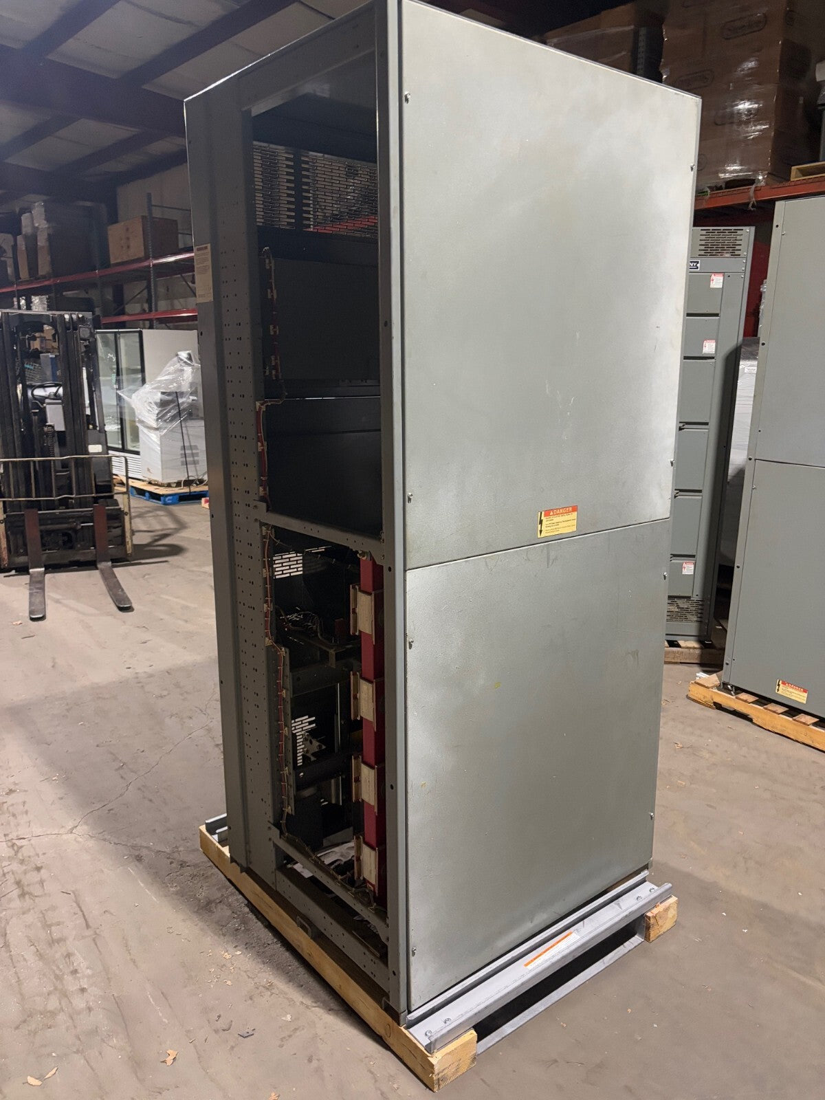 Square D QED 2 Power Style Switchboard 3000A PowerLogic Circuit Monitor BPO3630E - Maverick Industrial Sales