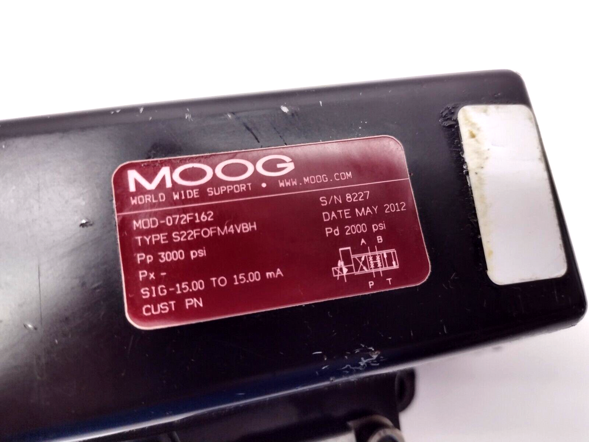 072-F162 | Moog Servo Valve 72 Series S22FOFM4VBH 3000 PSI - Used - Maverick Industrial Sales