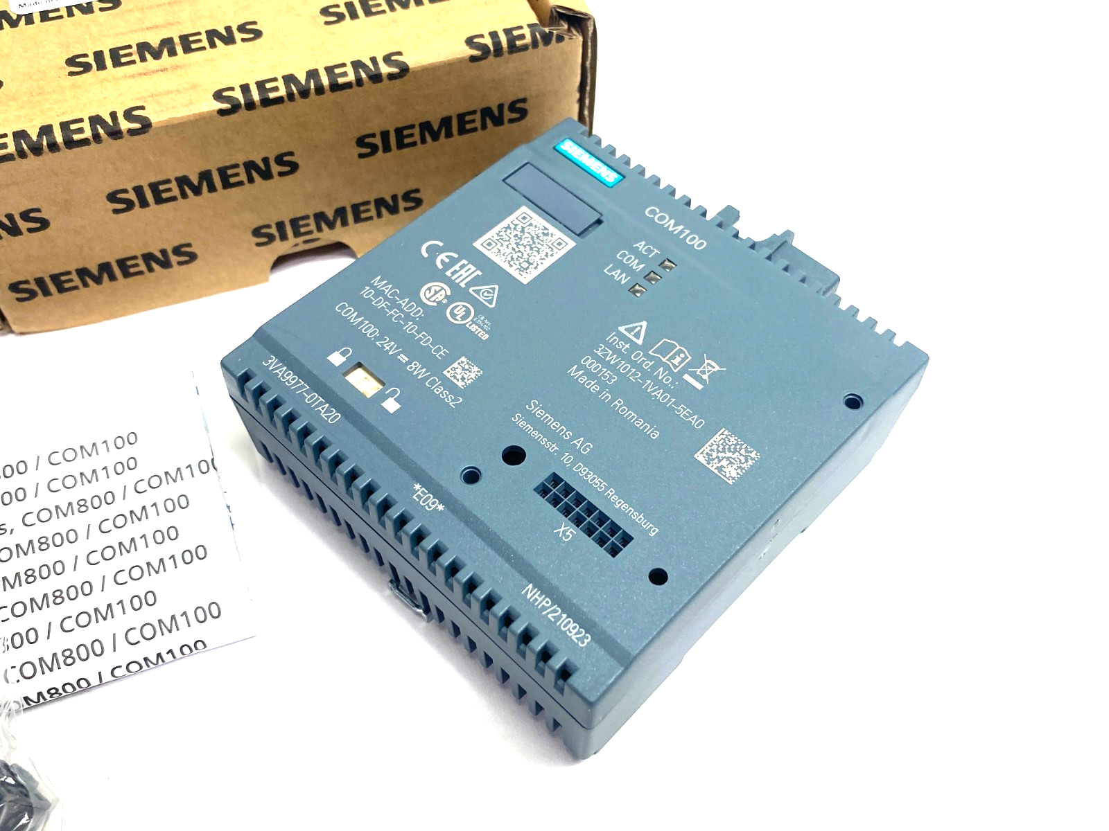 Siemens 3VA9977-0TA20 SENTRON COM100 Breaker Data Server Module - Maverick Industrial Sales
