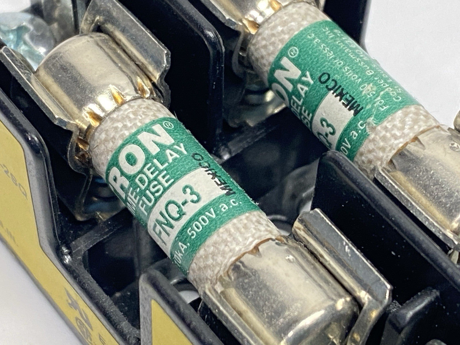 BM6032SQ | Bussmann 2-Pole Midget Fuse Block 30A 600V w/ TRON FNQ-3 Fuses - Used - Maverick Industrial Sales