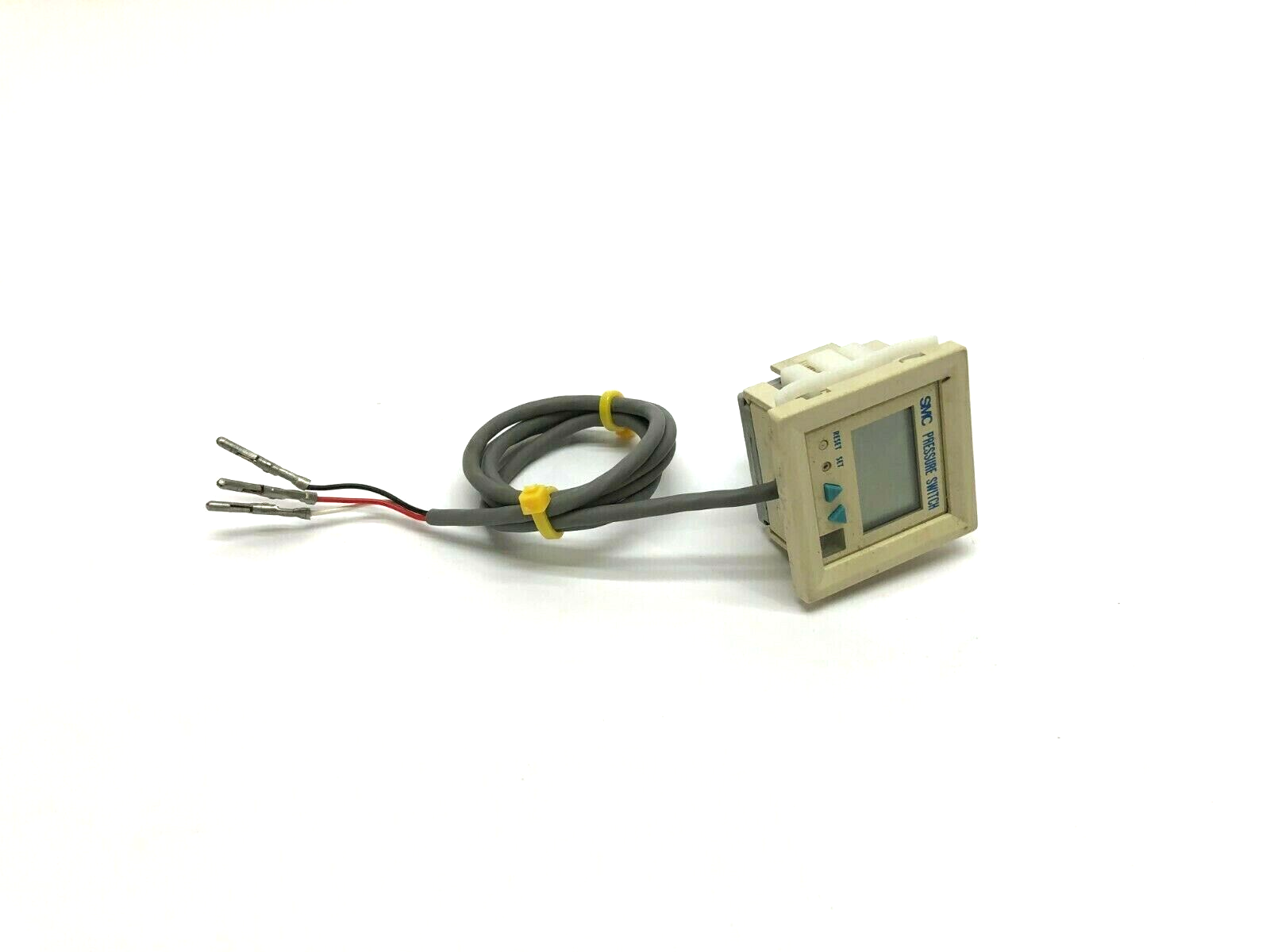 SMC ZSE4-01-65 Pressure Switch 12-24VDC PNP 80mA - Maverick Industrial Sales