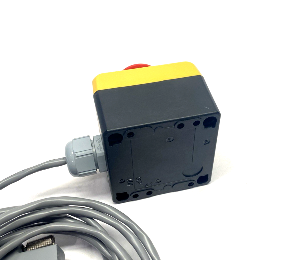 IDEC FB1W-HW1B-V402R Emergency Stop Box 4m Cable Espon R12NZ90044 - Maverick Industrial Sales