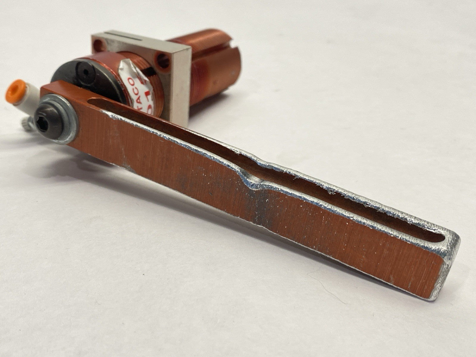 Destaco 8015 Pneumatic Swing Cylinder With Arm - Maverick Industrial Sales