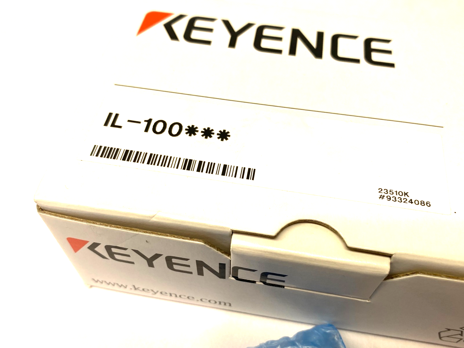 Keyence IL-100 CMOS Multi-Function Analog Laser Sensor Head - Maverick Industrial Sales