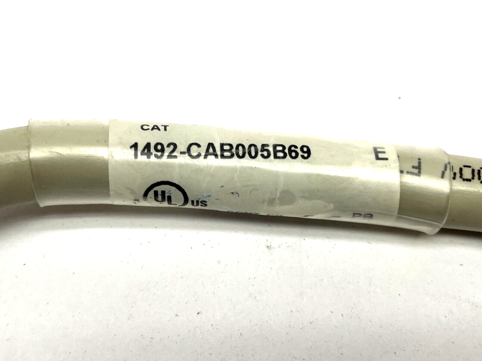 1492-CAB005B69 | Allen Bradley Ser. E Cable Pre-Wired 20 Conductor 22 AWG 0.5m - Used - Maverick Industrial Sales