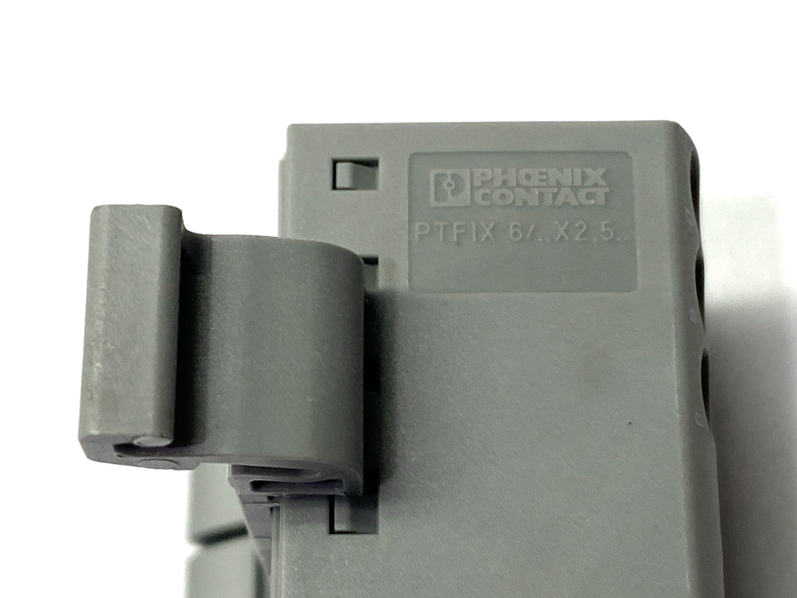 3273198 | Phoenix Contact PTFIX 6/6X2,5-NS35A GY Distribution Block LOT OF 2 - Used - Maverick Industrial Sales