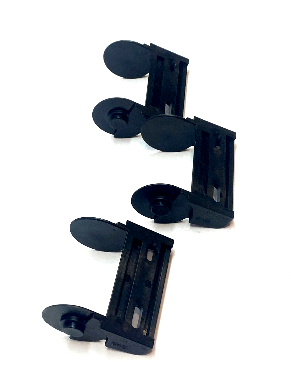 Igus 2607.4PZ E‑Chain Mounting Bracket LOT OF 3 - Maverick Industrial Sales