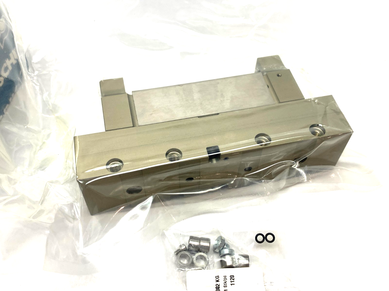 Schunk KGG 140-60 Small Component Gripper 30mm Stroke Per Jaw 0303070 - Maverick Industrial Sales