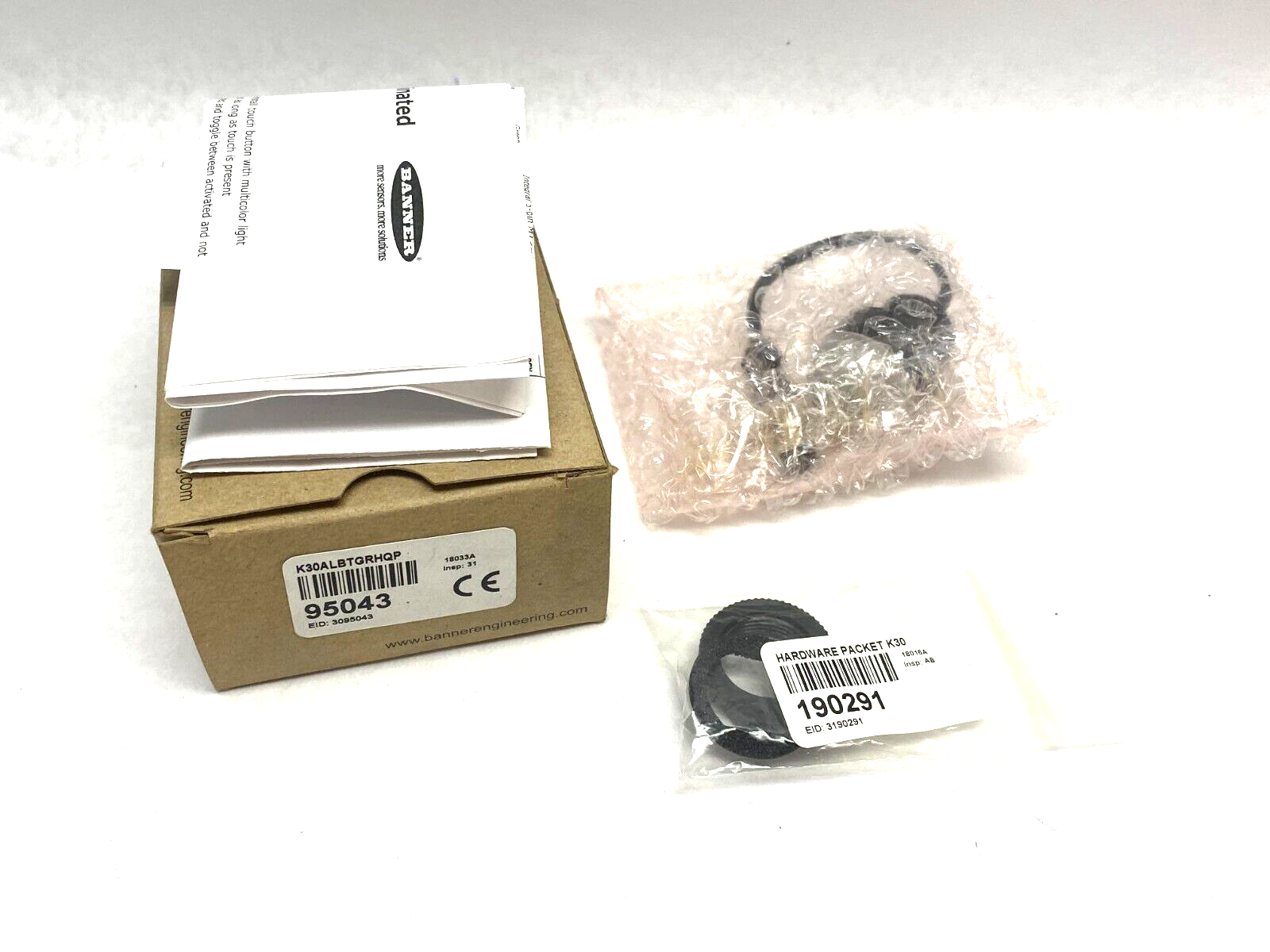 K30ALBTGRHQP, 95043 | Banner K30ALBTGRHQP 2-Color Touch Sensor Green/Red; Latching Output 95043 - New – Open box - Maverick Industrial Sales