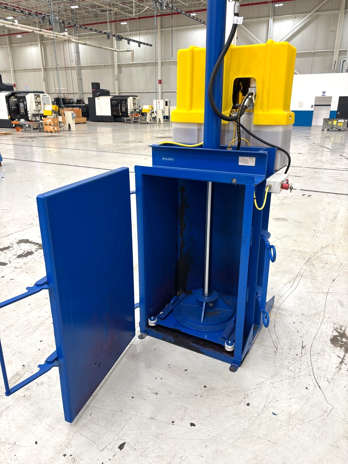 Global Industrial HDC-905-IDC/460V Hydraulic Drum Crusher / Compactor, 55G Steel - Maverick Industrial Sales