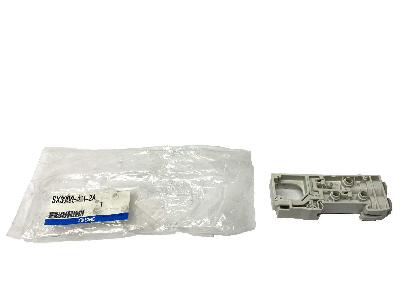 SX3000-51-2A | SMC Manifold Block - New – Open box - Maverick Industrial Sales