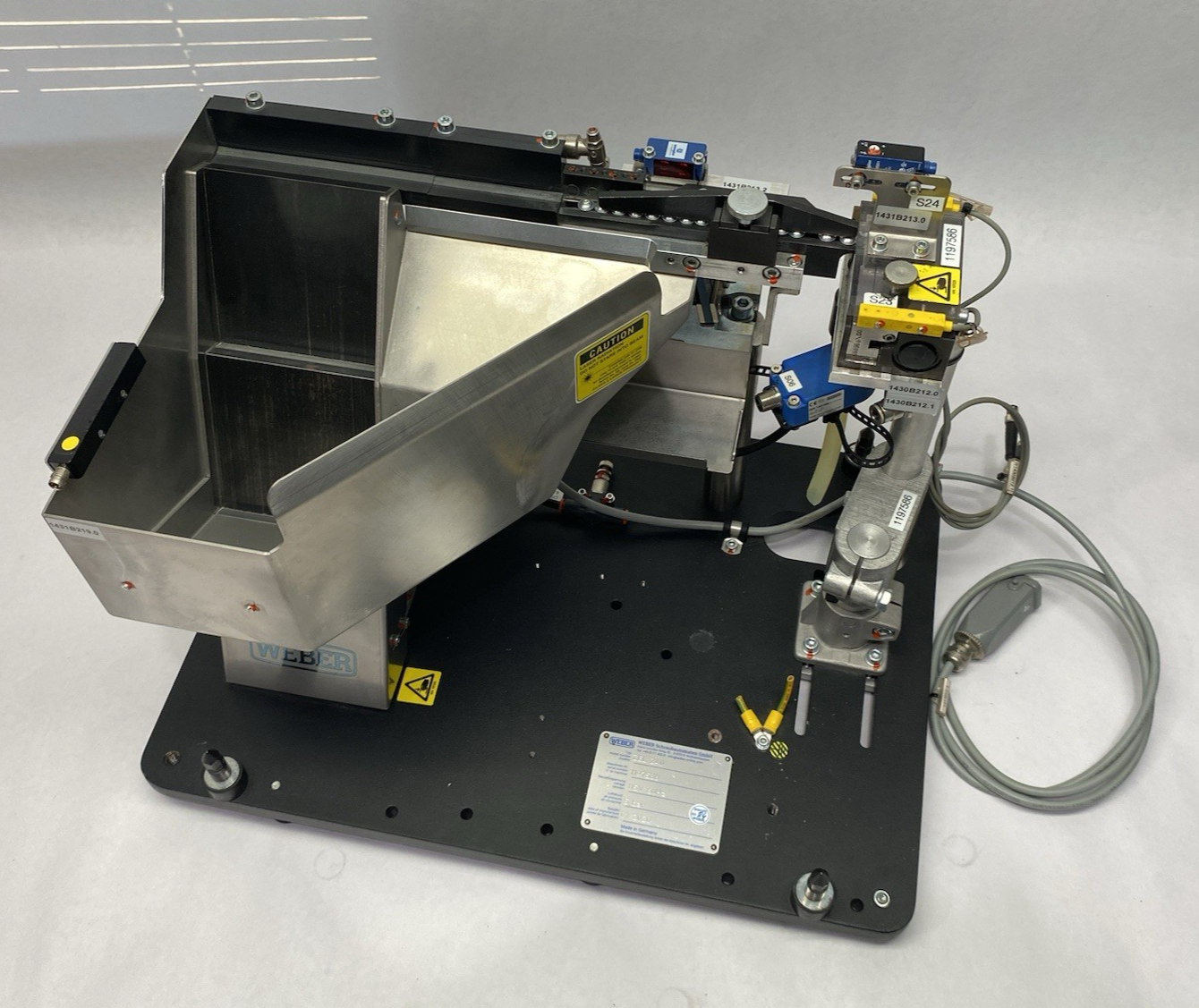 Weber ZEL 240 Gentle Vibratory Step Feeder System, Very Low Noise Emissions - Maverick Industrial Sales