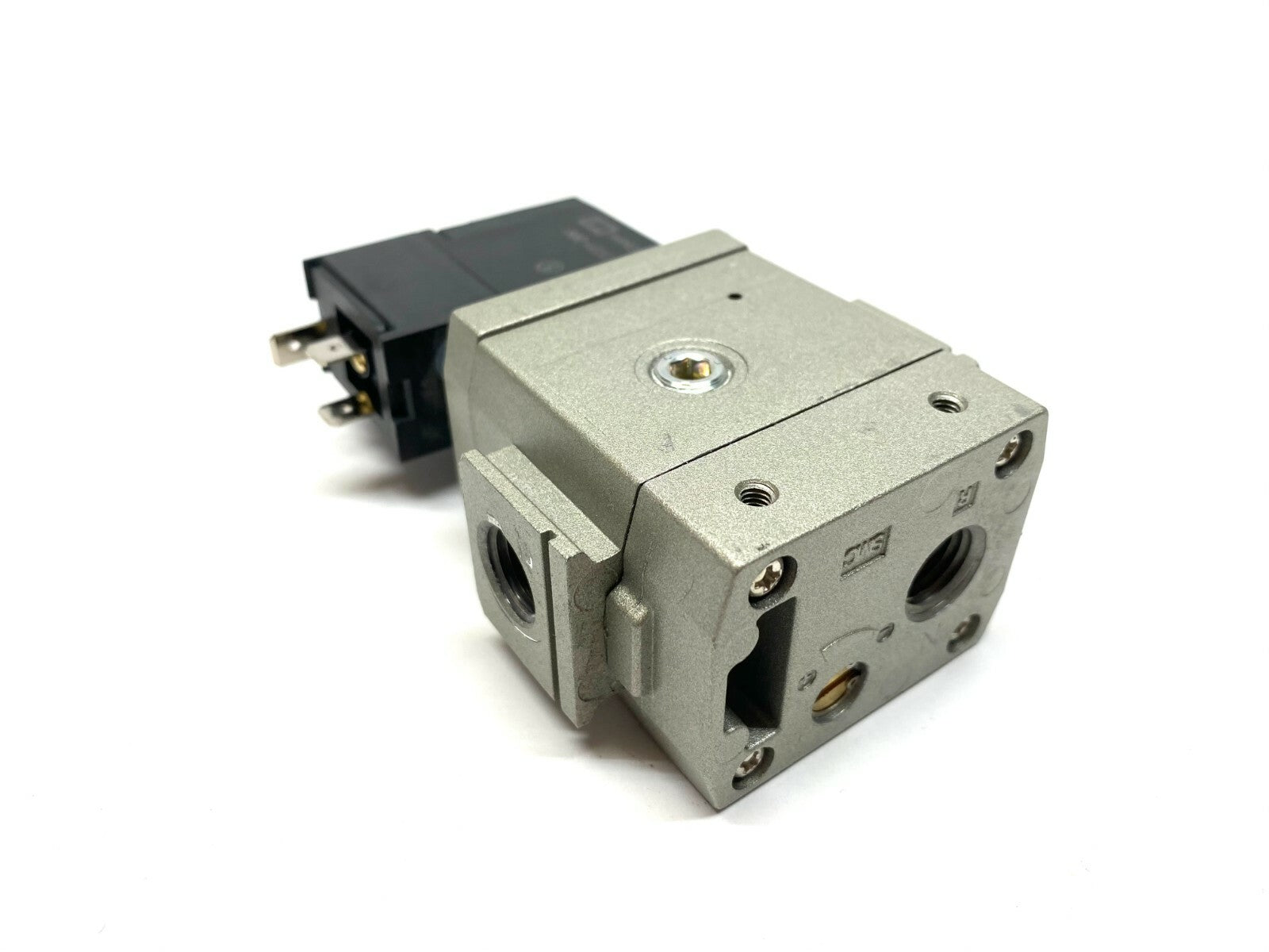 AV2000-N02-5DZ | SMC Soft Start Valve - Used - Maverick Industrial Sales