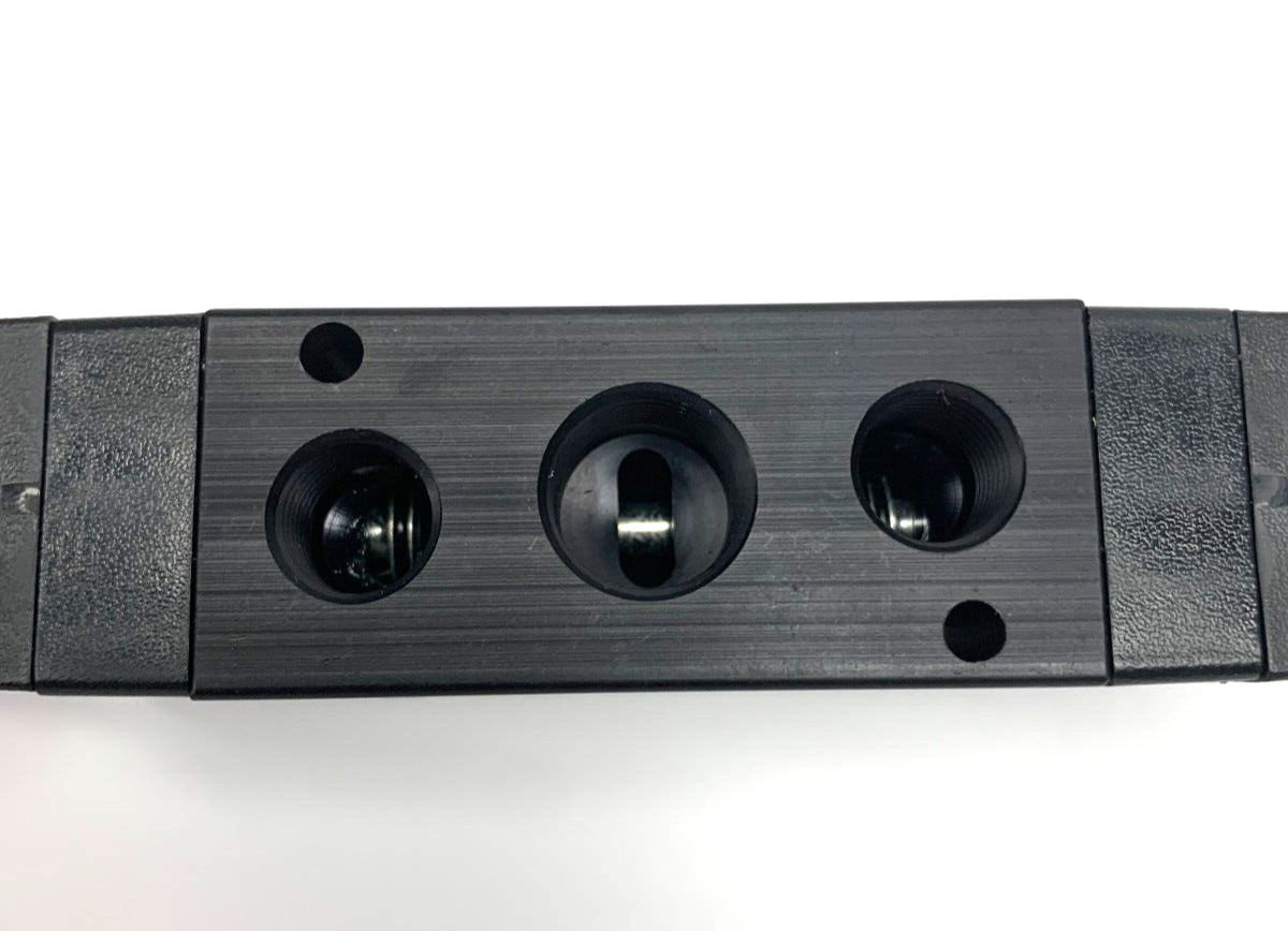 Parker B562BB549C Double Solenoid Valve 3-Port 3/8" P2E-KV32C Solenoids - Maverick Industrial Sales