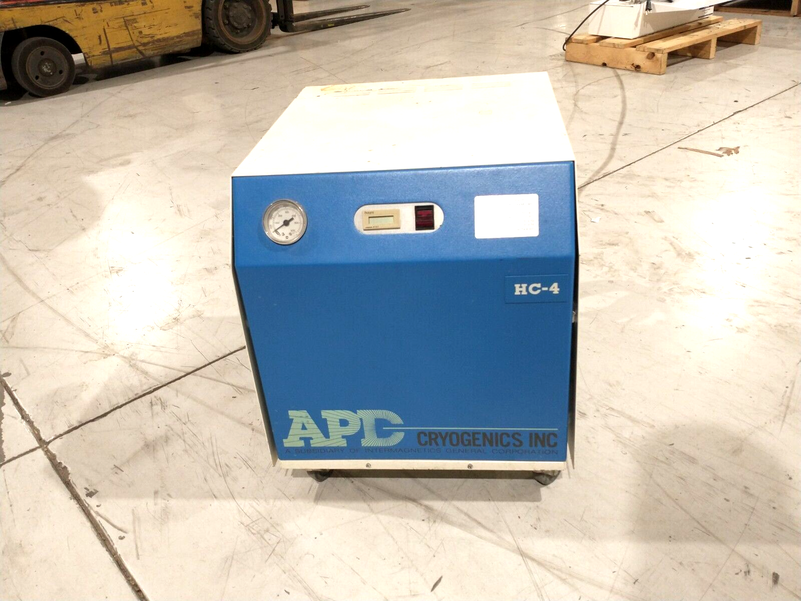 APD Cryogenics HC-4 MK2 Helium Compressor 260341E18G NO PLUG - Maverick Industrial Sales