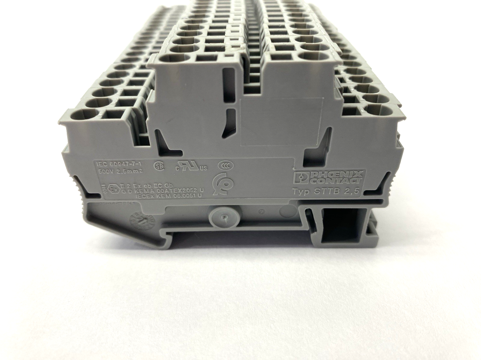 3031270 | Phoenix Contact STTB 2,5 Double Level Terminal Block LOT OF 20 - Used - Maverick Industrial Sales