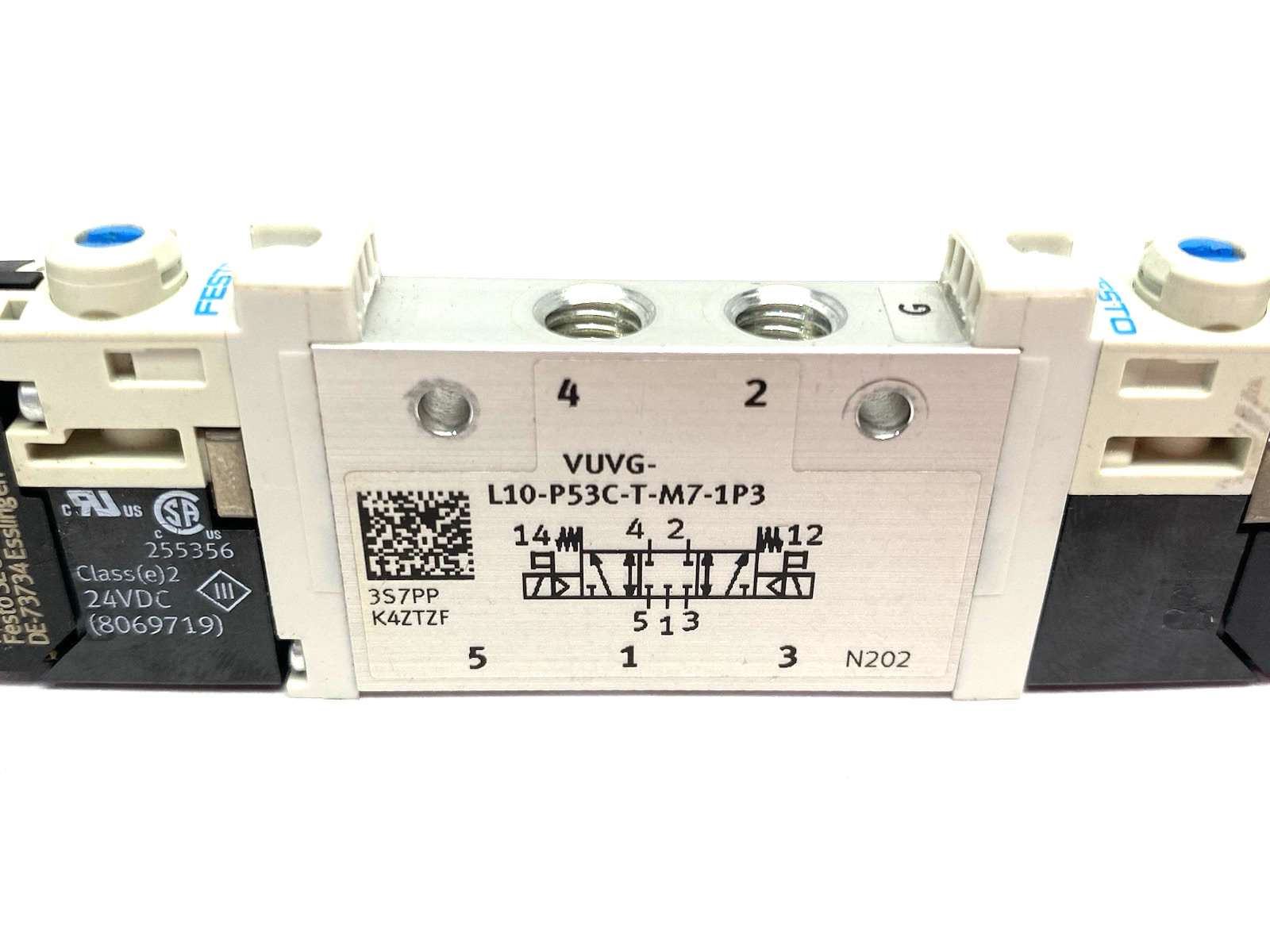 VUVG-L10-P53C-T-M7-1P3 | Festo Air Pilot Control Solenoid Valve 5/3 Closed, 566476 - Used - Maverick Industrial Sales