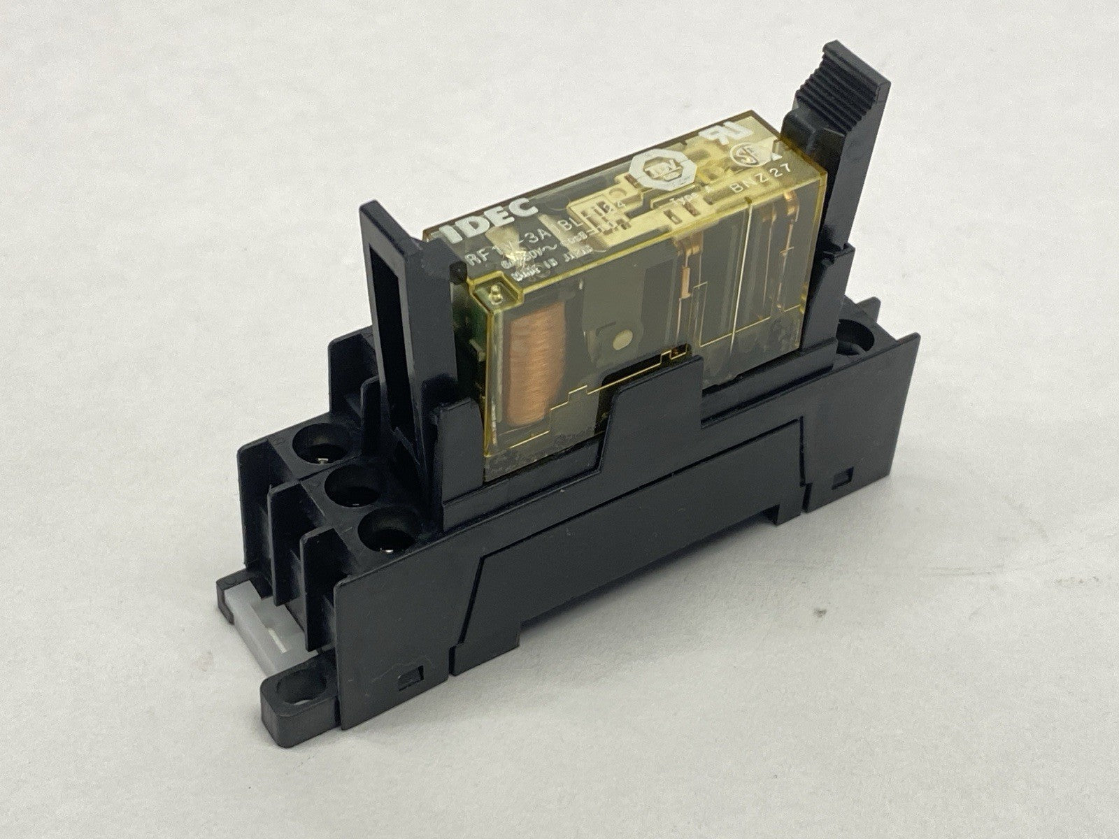 RF1V-3A3BL-D24 | IDEC Force Guided Relay w/ SF1V-4-07L Relay Base - New - Maverick Industrial Sales