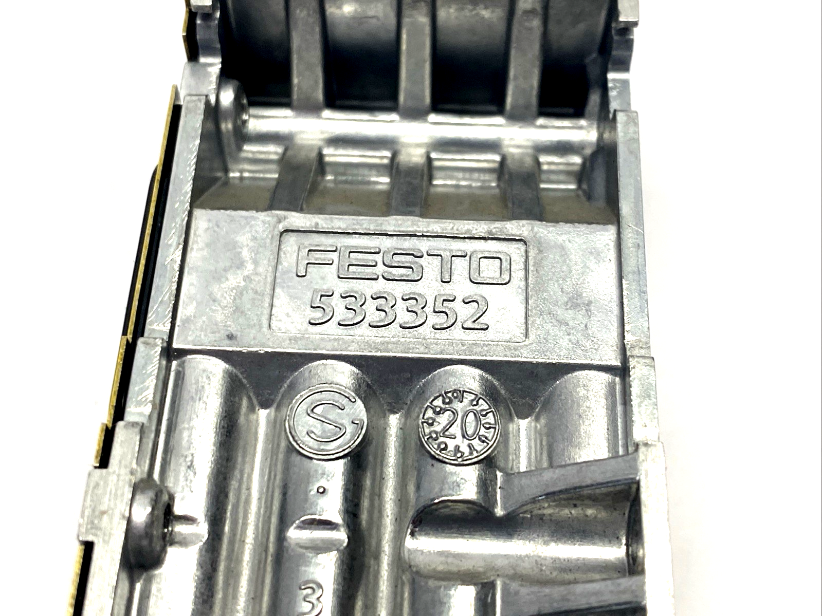 Festo VMPA1-FB-EMS-8 Electronics Module 533360 & VMPA1-FB-AP-4-1 Sub-Base 533352 - Used - Maverick Industrial Sales