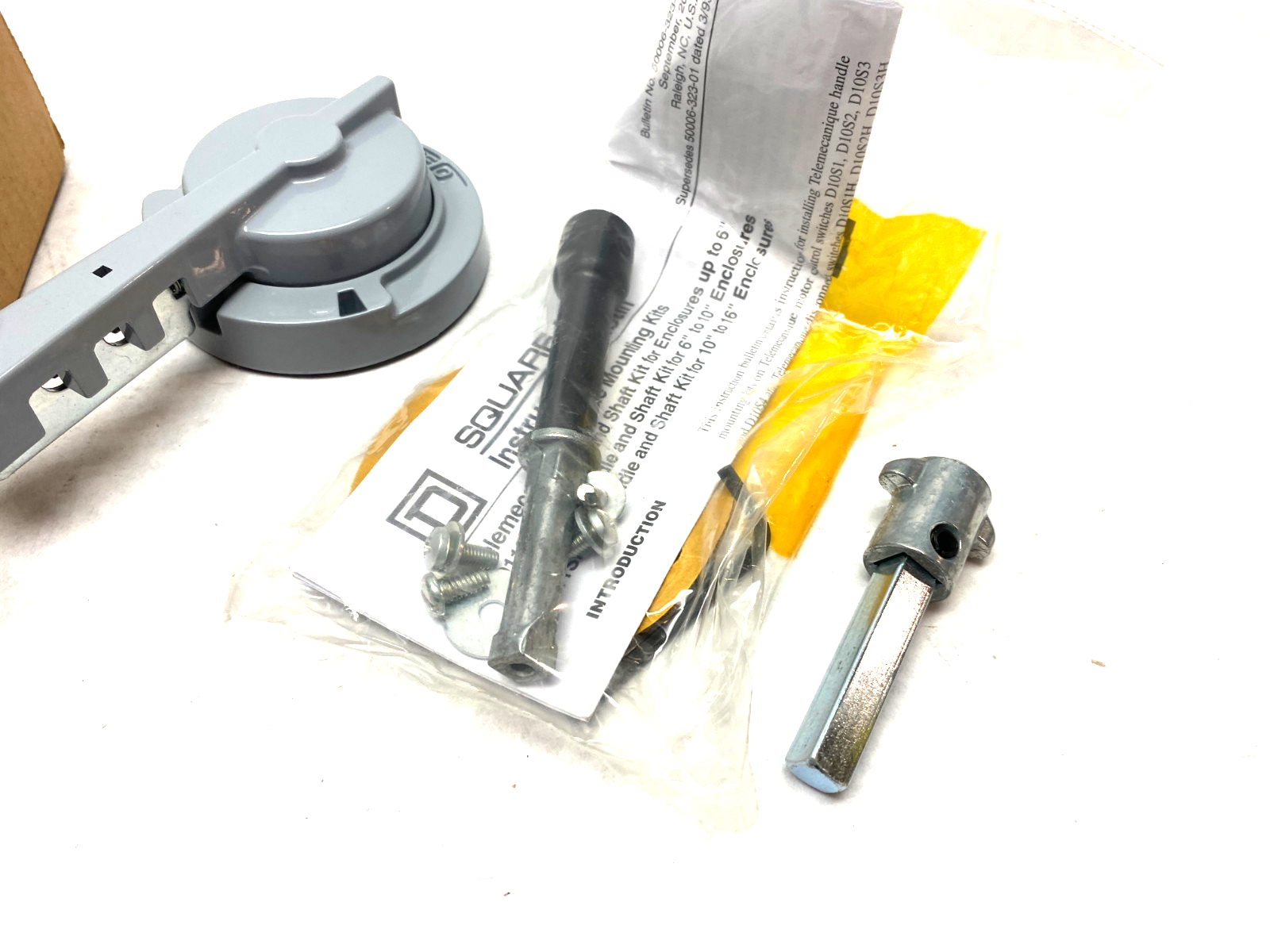 D11SF4,11880 | Schneider Electric Telemecanique D11SF4 Rotary Handle Kit, Variable Depth, 11880 - New - Maverick Industrial Sales