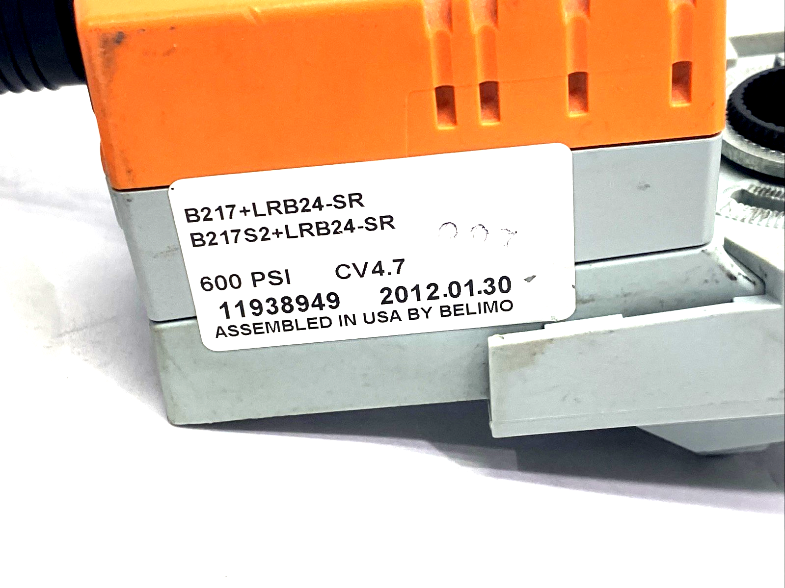 LRB24-SR | Belimo Modulating Actuator 24V AC/DC 45in-lb/5Nm B217+ LOT OF 2 - For parts or not working - Maverick Industrial Sales