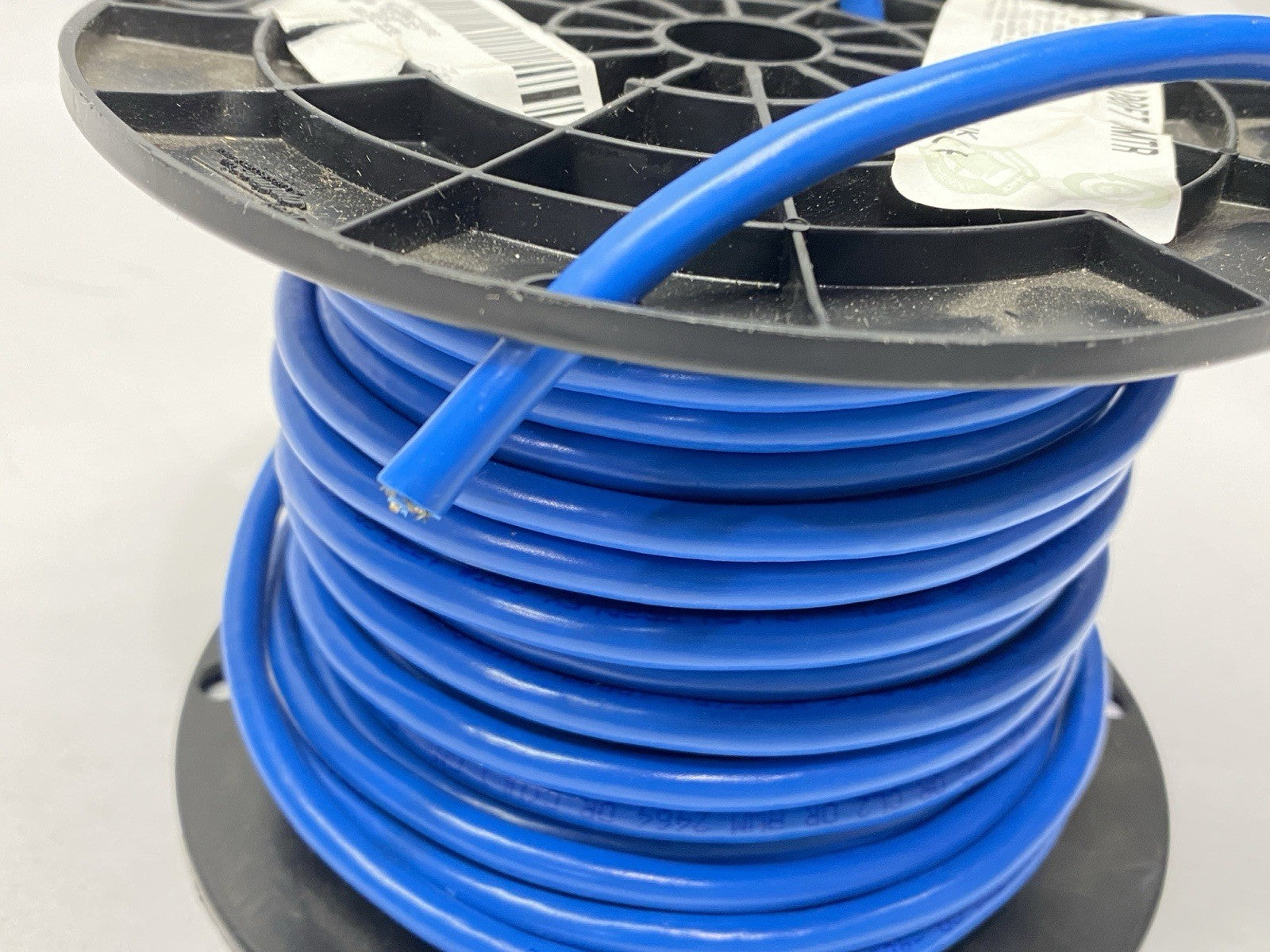 CMP-00423CS34-6F-05 | Commscope Uniprise CAT 6 Plenum Cable 550ft Spool - New – Open box - Maverick Industrial Sales