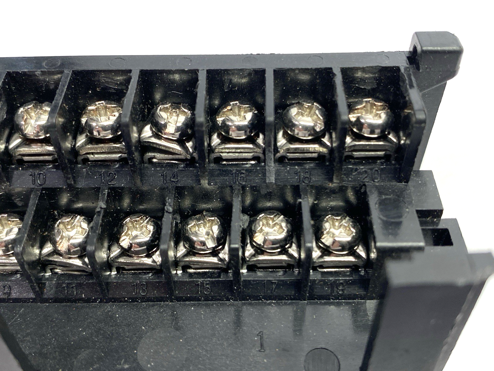 GE Fanuc 44D750121 Terminal Block 20-Position - Maverick Industrial Sales