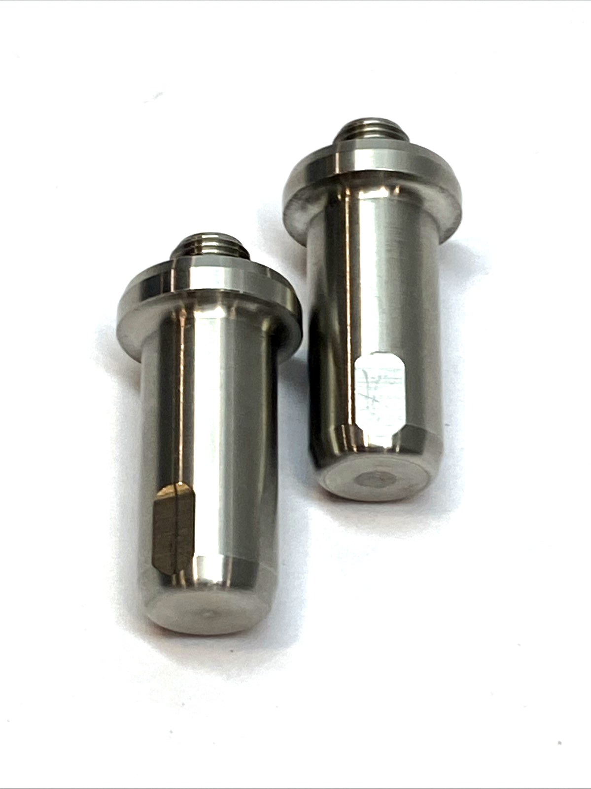 582623 | Ultrasource Bolt D16 - OEM Fastener Part LOT OF 2 - New – Open box - Maverick Industrial Sales