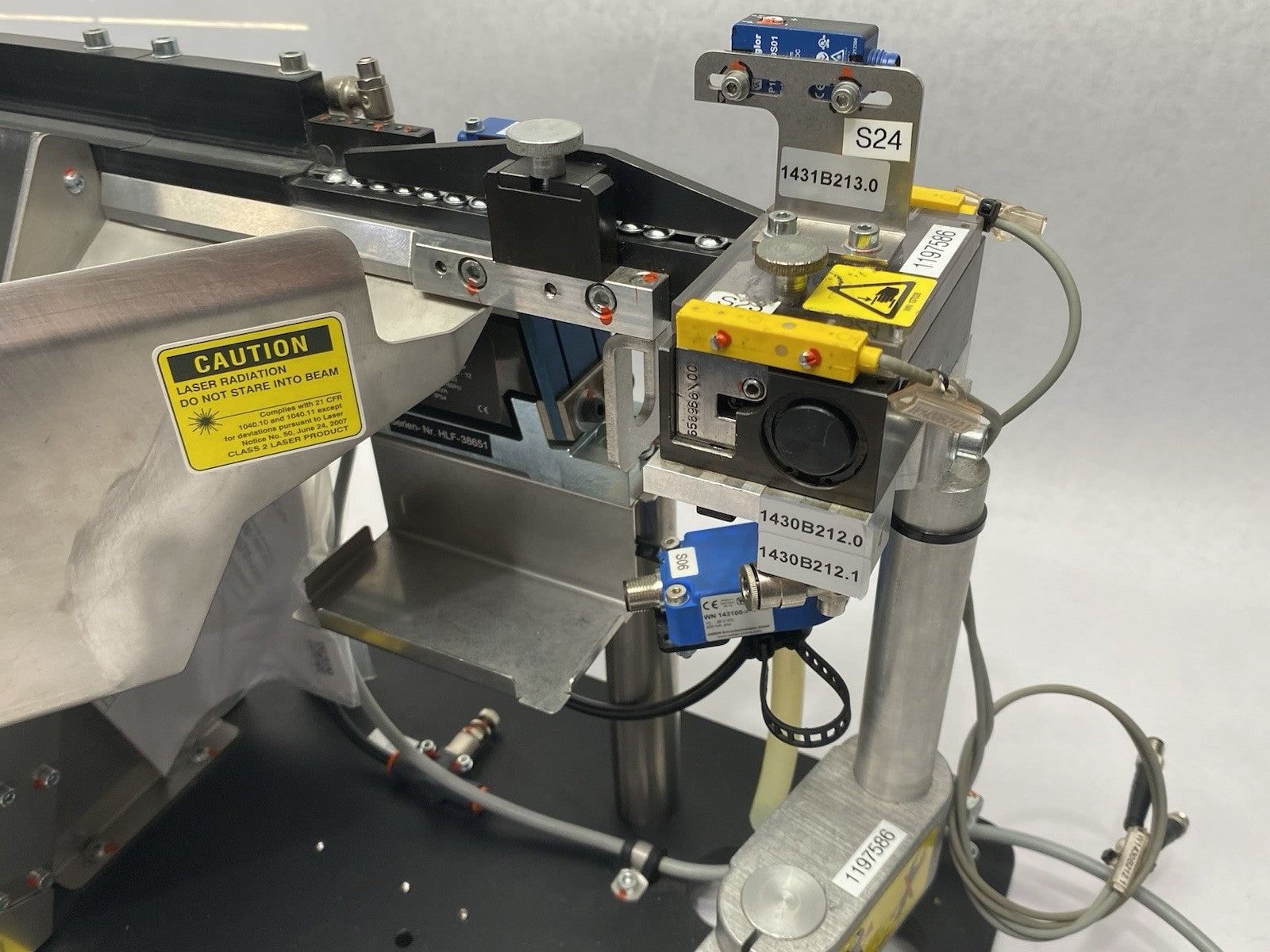 Weber ZEL 240 Gentle Vibratory Step Feeder System, Very Low Noise Emissions - Maverick Industrial Sales