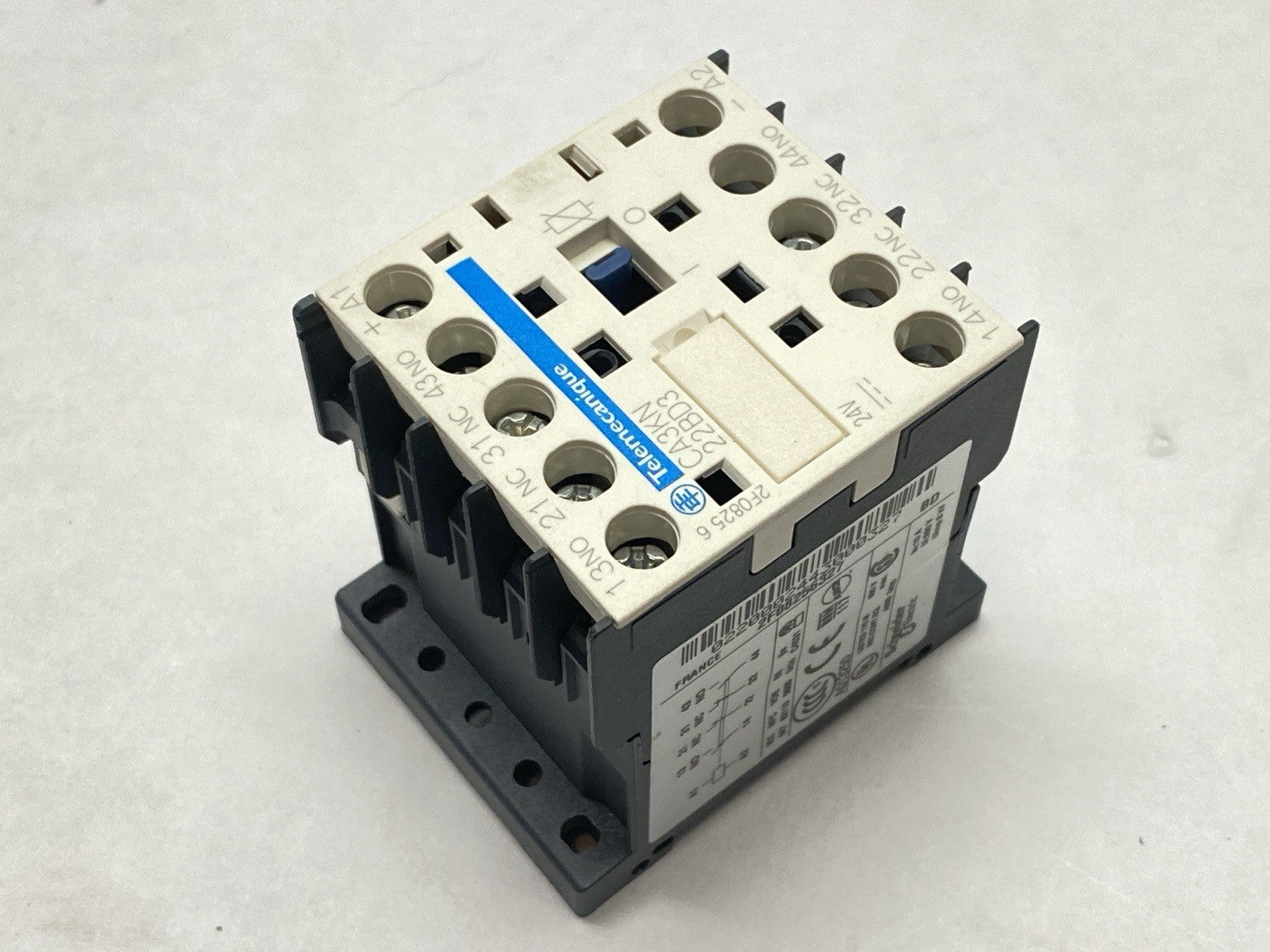 Telemecanique CA3KN22BD3 Control Relay 10A 690V 24VDC - Maverick Industrial Sales