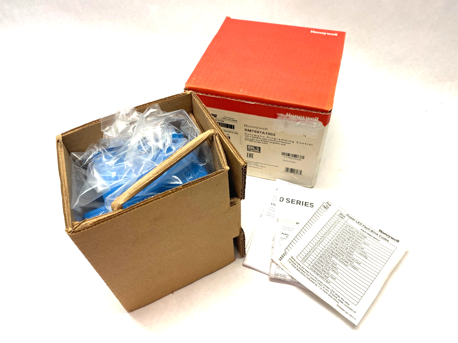 Honeywell RM7897A1002 Flame Safeguard Primary Burner Control On/Off 120V - New – Open box - Maverick Industrial Sales