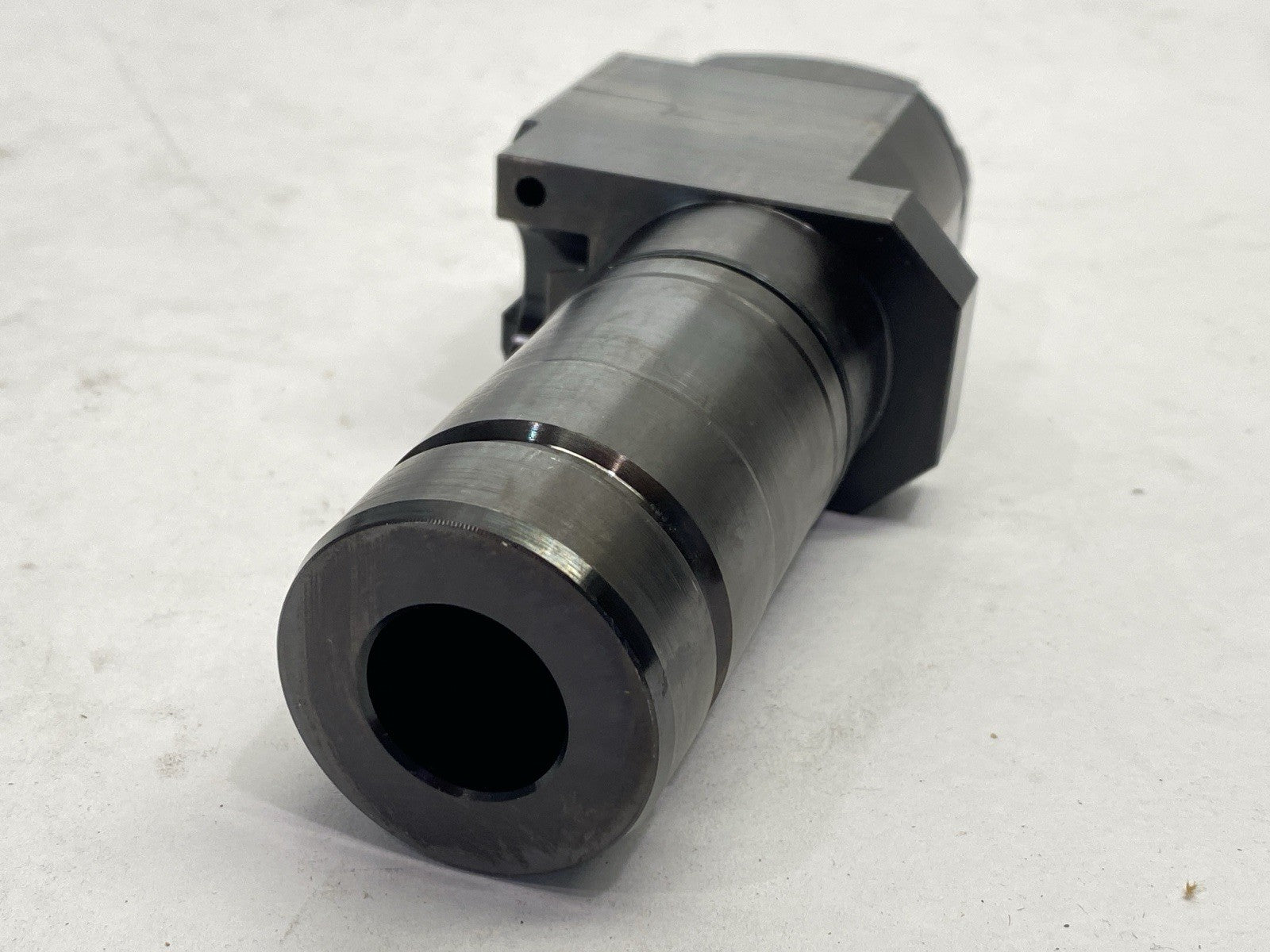 Kennametal 60971621R02 Tool Holder 3613544 843409/3505868-1 - Maverick Industrial Sales