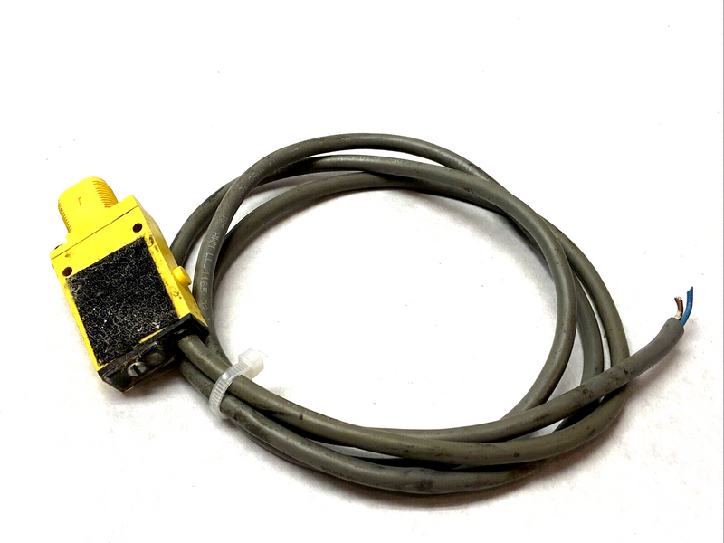 Banner SM2A312D Photoelectric Sensor 25965 - Maverick Industrial Sales