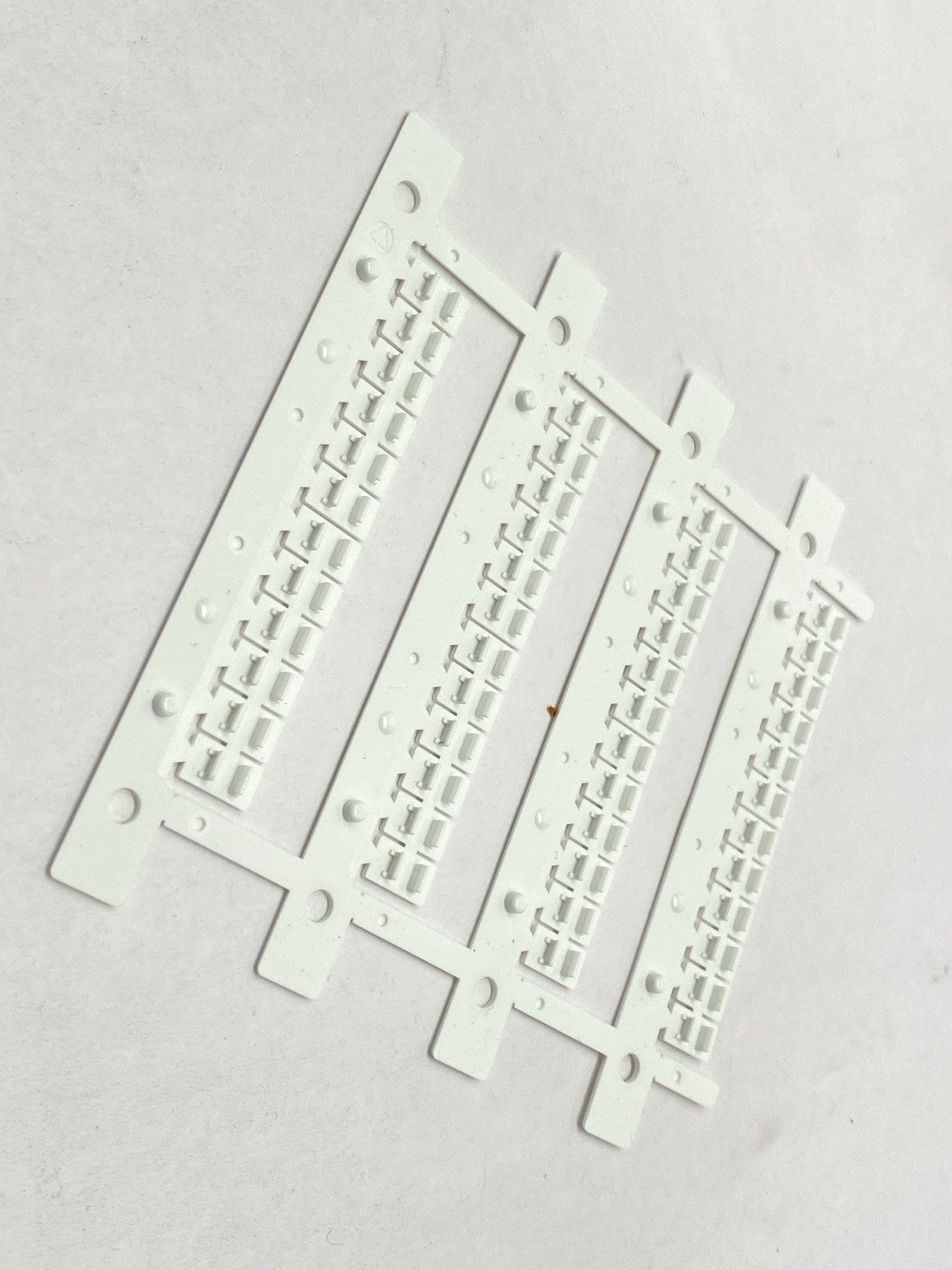 Cembre 41095 Terminal Marker Tags MG-CPM-01 PKG OF 1680 - Maverick Industrial Sales