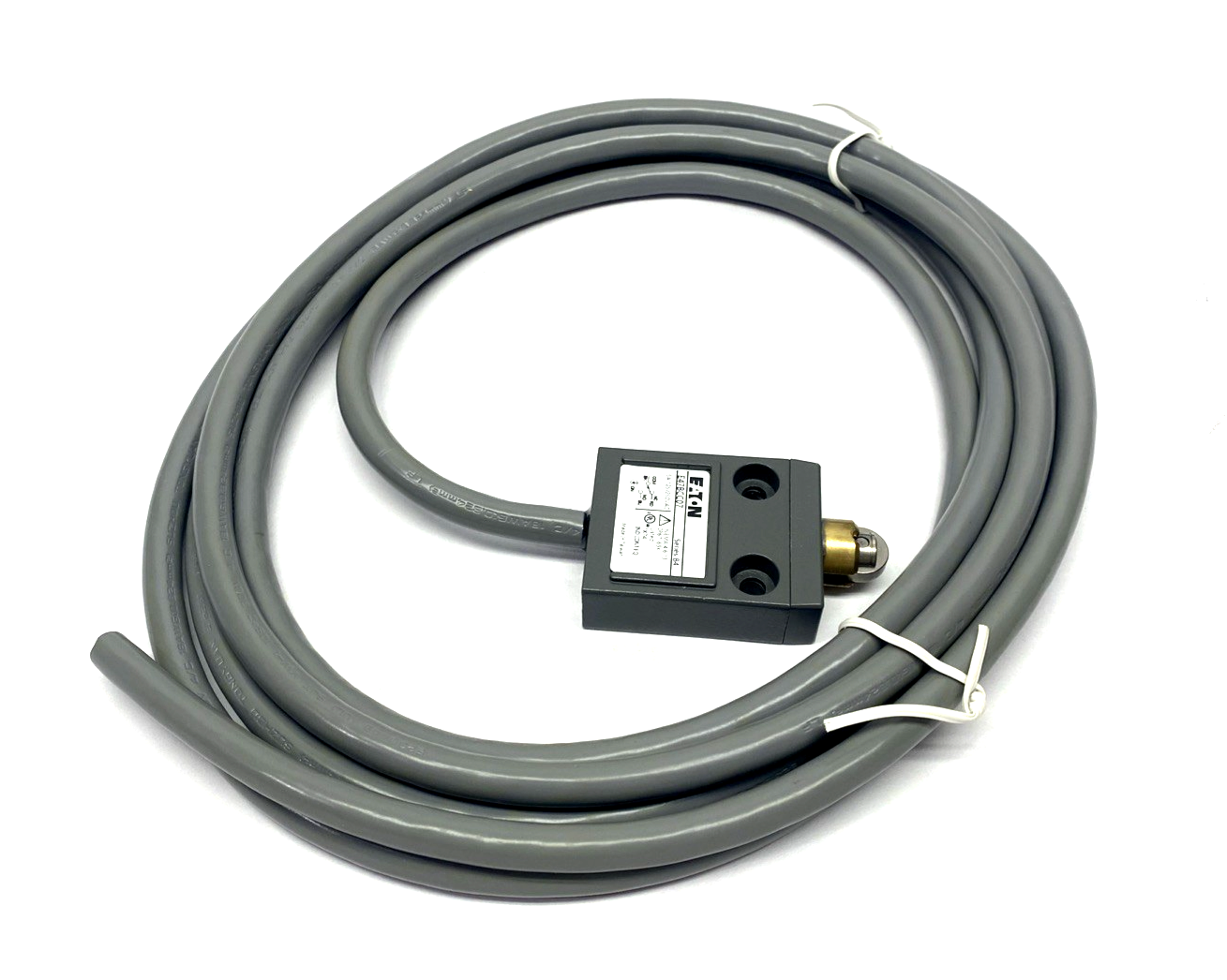 E47BCC07 | Eaton Compact Limit Switch, Roller Plunger - New – Open box - Maverick Industrial Sales