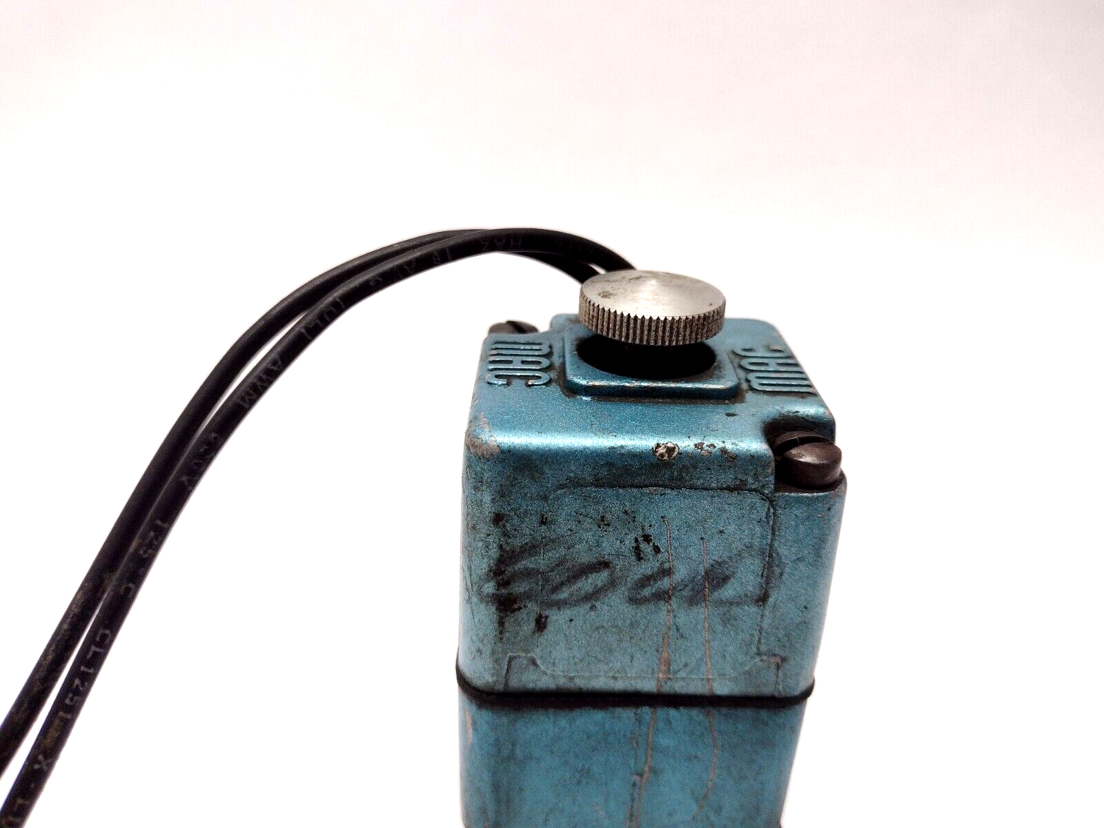 Mac Valves 225-633B 12V DC 9.5 Watts Vacuum to 150 PSI - Maverick Industrial Sales