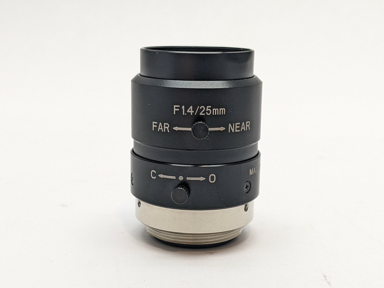 f1:1.4 25mm Machine Vision Camera Lens C-Mount FILTER THREADS ARE DENTED - Maverick Industrial Sales