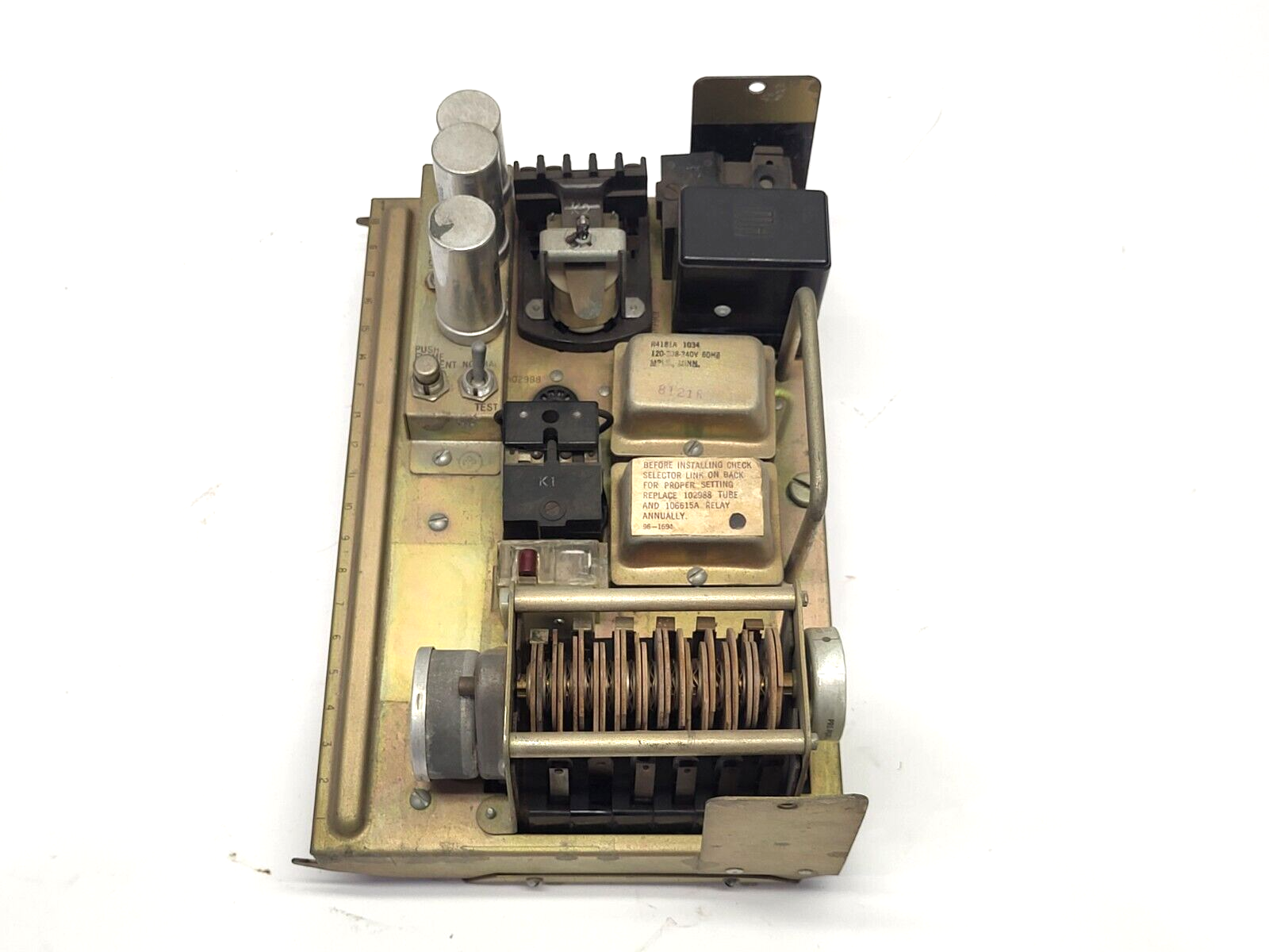 Honeywell R4181A-1034 Flame Safeguard and Control Module - Used - Maverick Industrial Sales