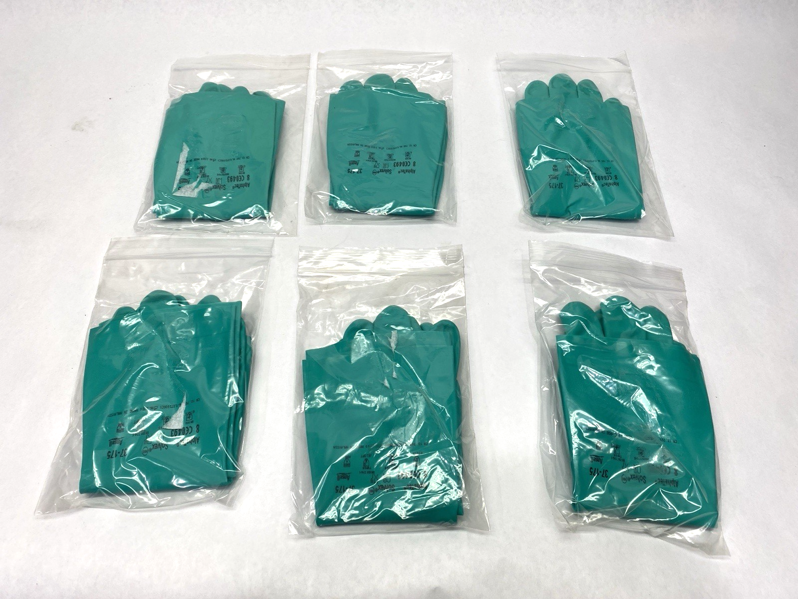 37-175 | Ansell AlphaTec Solvex Chemical Resistant Nitrile Gloves Medium LOT OF 6 - New – Open box - Maverick Industrial Sales