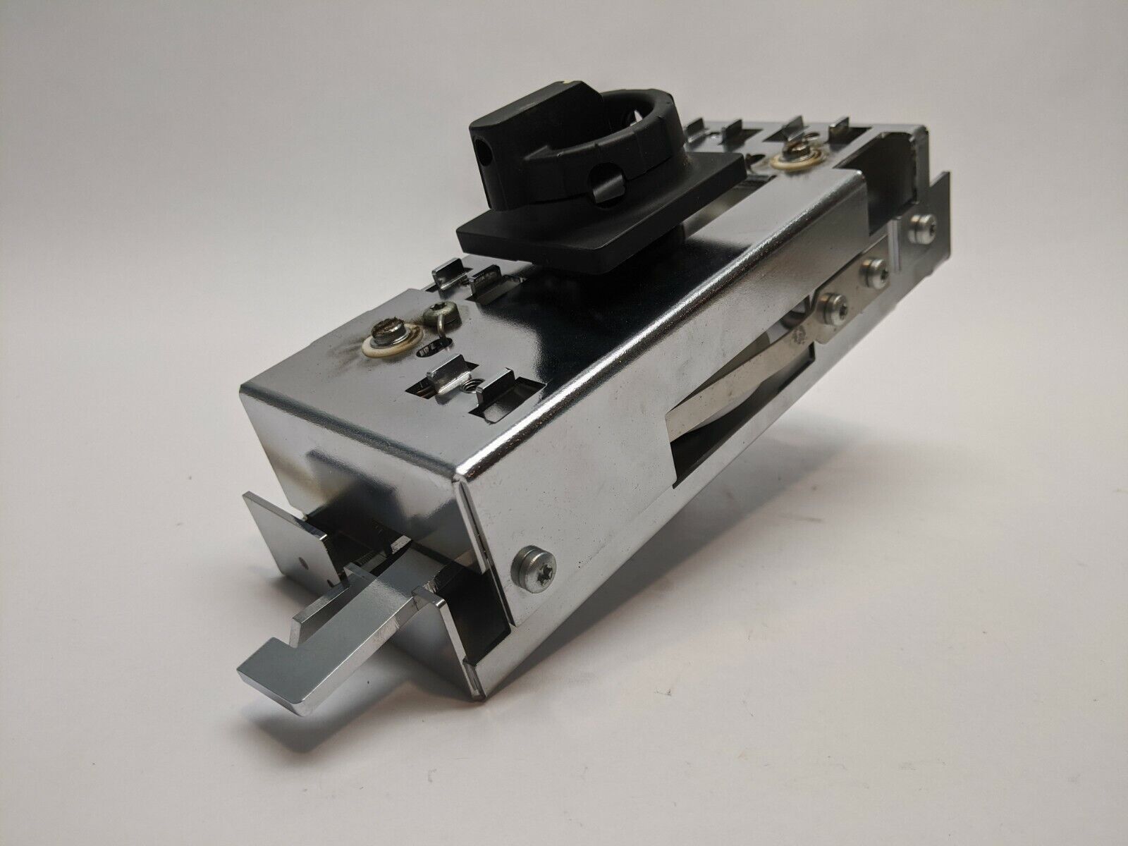 ABB 3HAB9677-1 Rotary Door Interlock for IRC5 Robot Controller w/Operator Handle - Maverick Industrial Sales