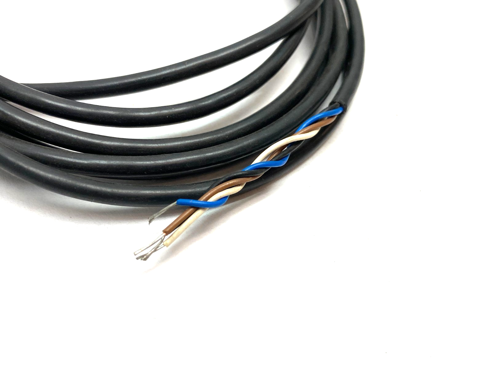 3SG3202-0AJ33 | Siemens BERO DC Inductive Proximity Sensor 2,5mm sn - New – Open box - Maverick Industrial Sales