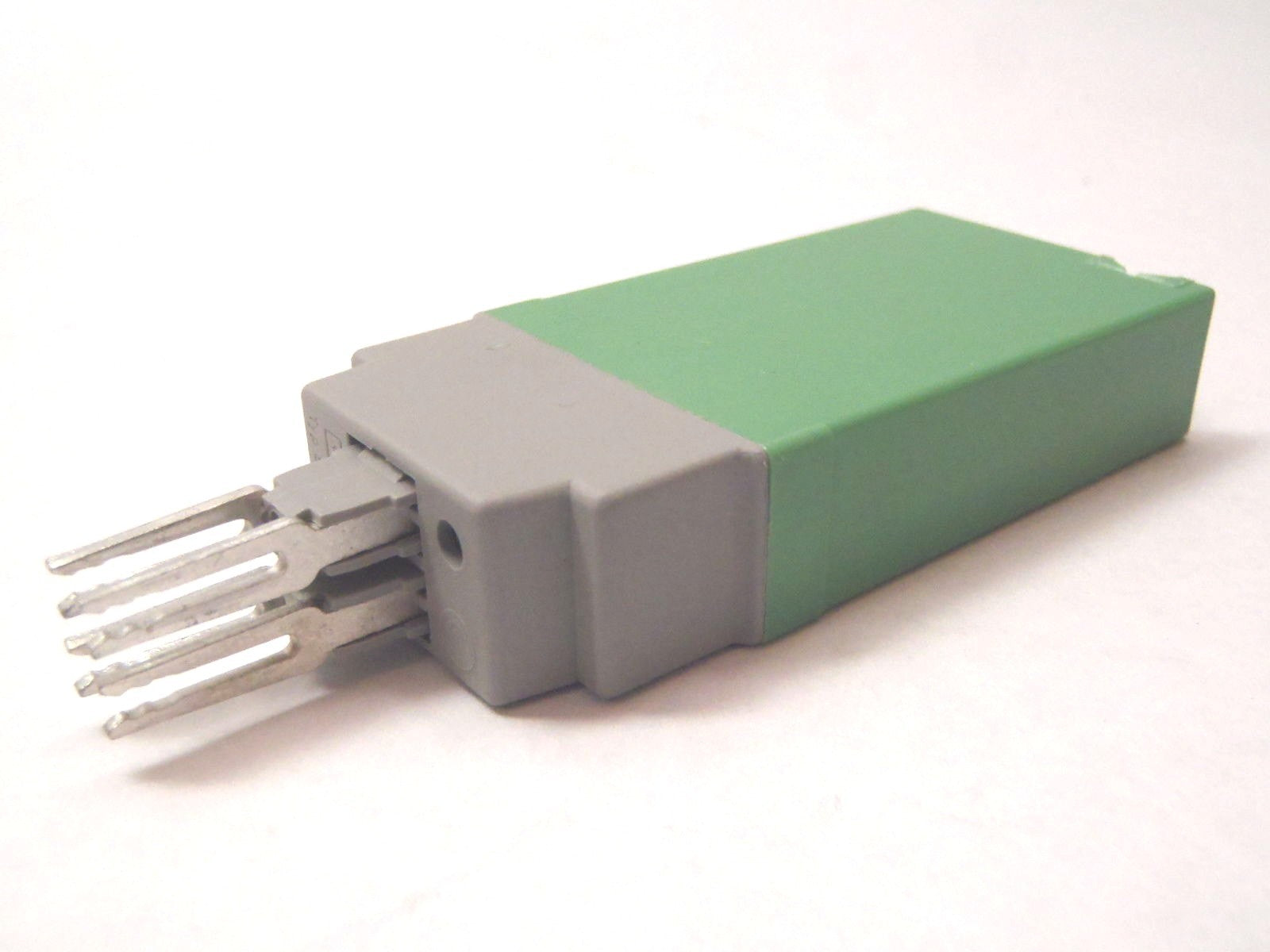 Phoenix Contact ST-OE2 Solid State Relay 2911676 - Maverick Industrial Sales