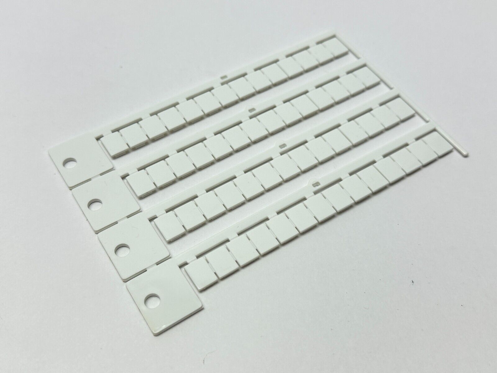 Murrplastik 86402630 Labeling Type KET 8/10-8 WIN-Type 123 LOT OF 672 - Maverick Industrial Sales